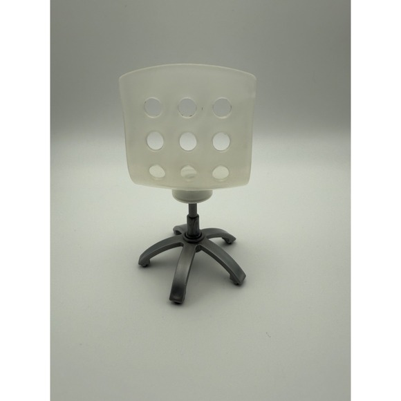 Barbie Doll Office Chair - Picture 4 of 6